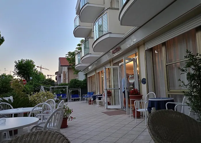 Rossella Hotel 2*