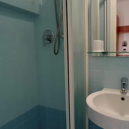 Hotel Rossella 2*